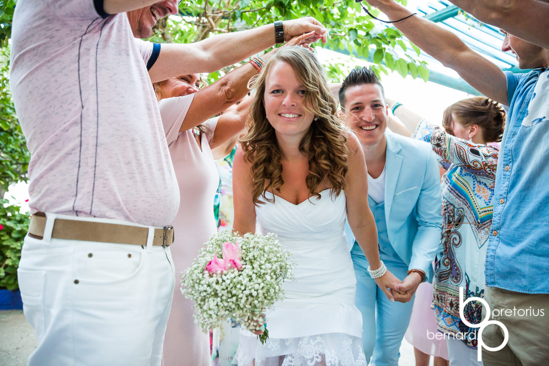 Ceremonie van een Nederland stel dat op Karpathos ging trouwen