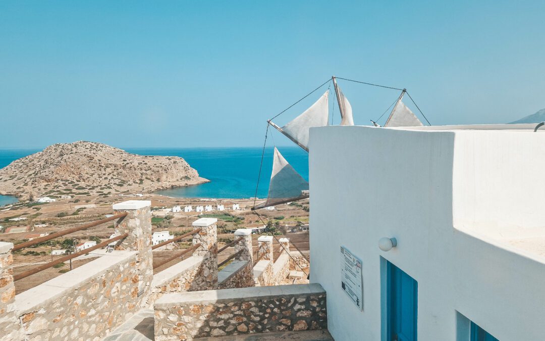 Meltemi wind Karpathos – alles wat je moet weten over de Griekse zomerwind