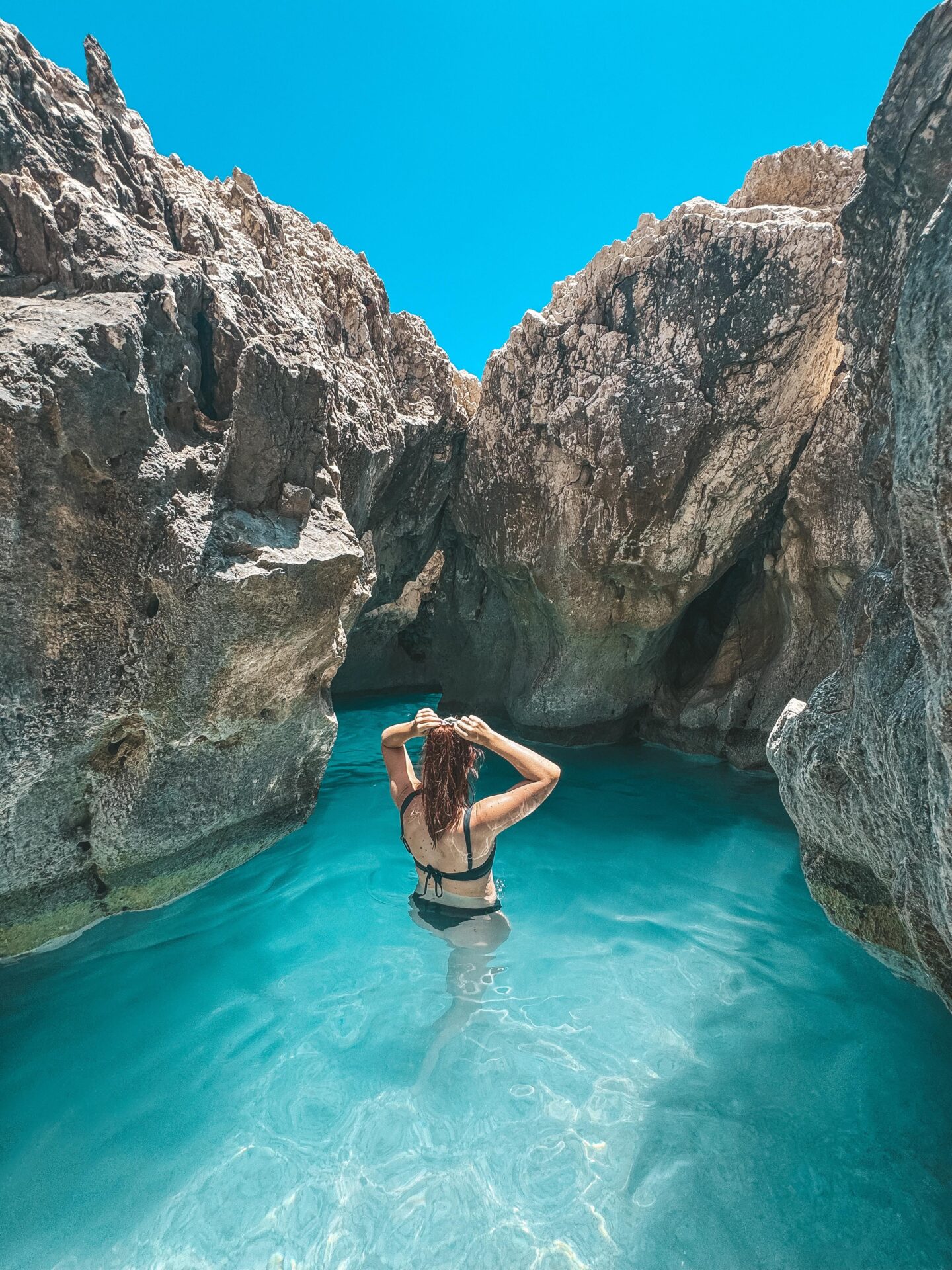 verborgen grot op Kato Lako strand Karpathos